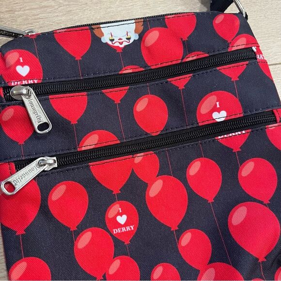 NWT Loungefly X Warner Bros. It Heart Derry AOP Passport Bag ITTB0001 - Picture 5 of 5
